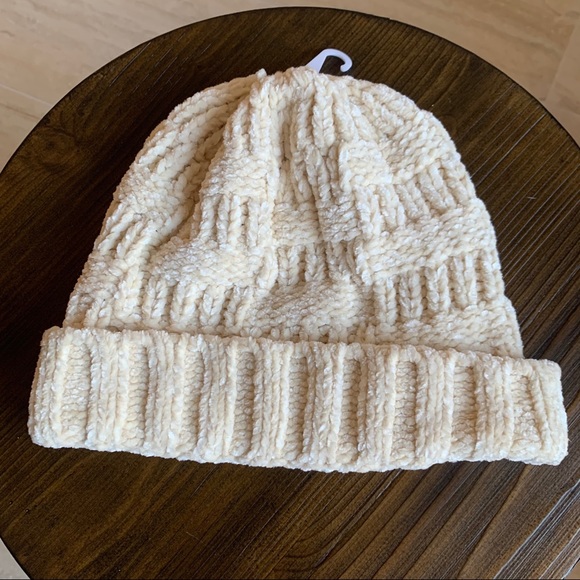 29 Palms Cream Knit Super Soft Beanie Winter Hat - Picture 1 of 6